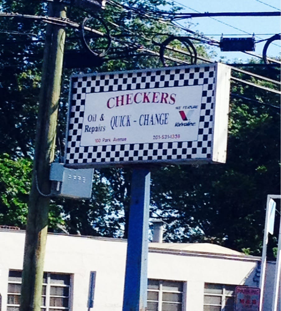 Checkers Oil Service 100 Park Ave, Lyndhurst