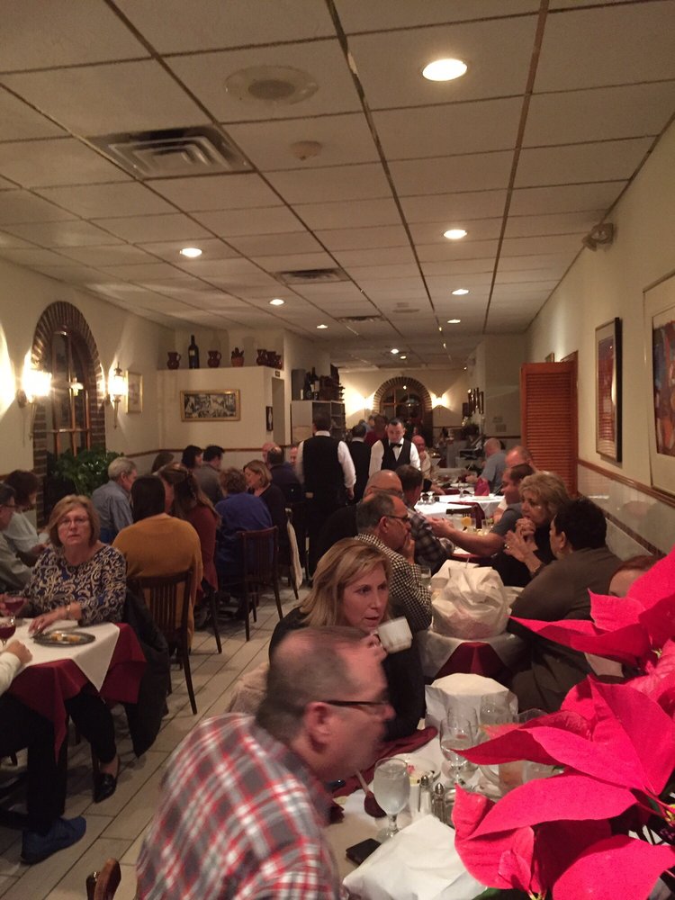 Casa Vasca 141 Elm St, Newark