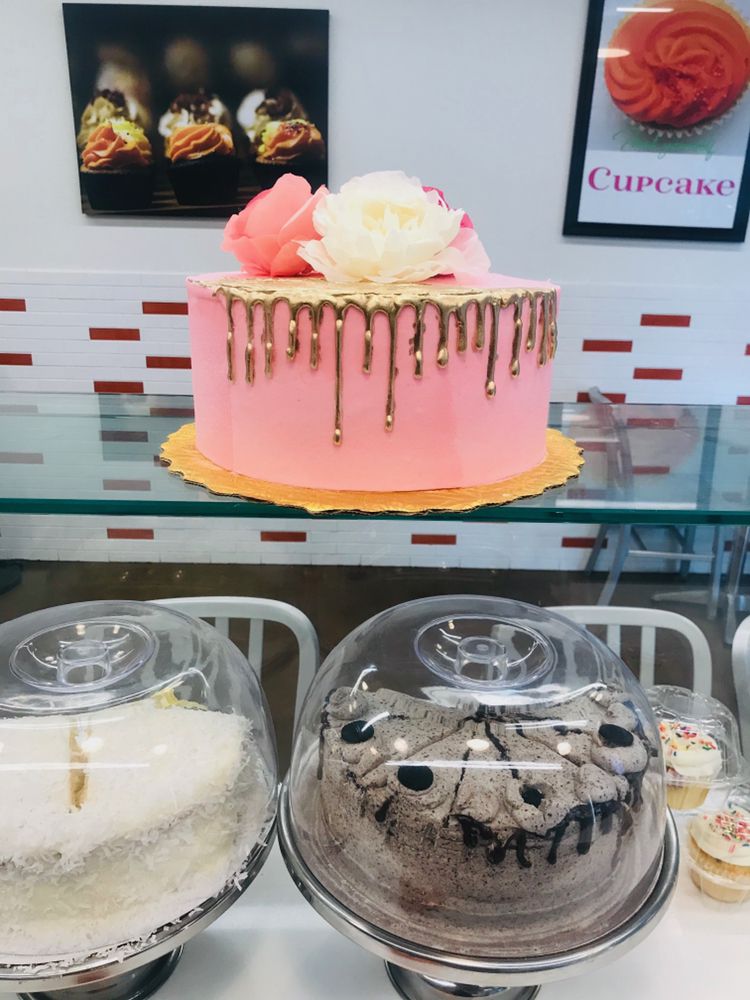 Tonnie's Minis 228 Halsey St, Newark