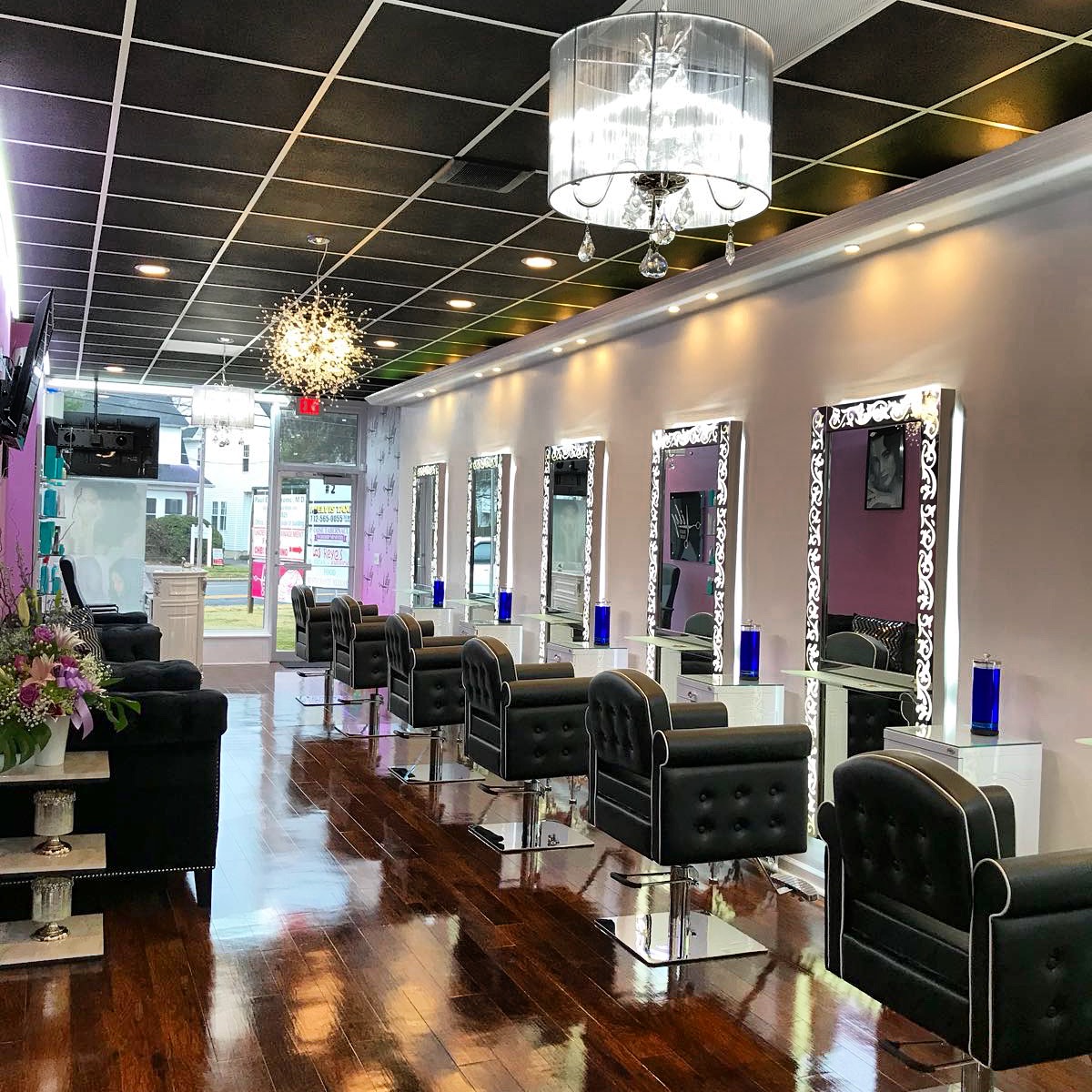 Lily Beauty Salon