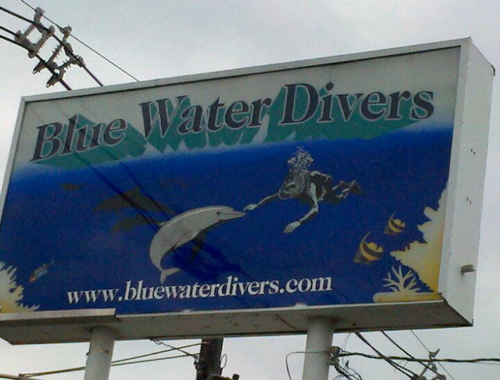 Blue Water Divers 201 NJ-17, Rochelle Park