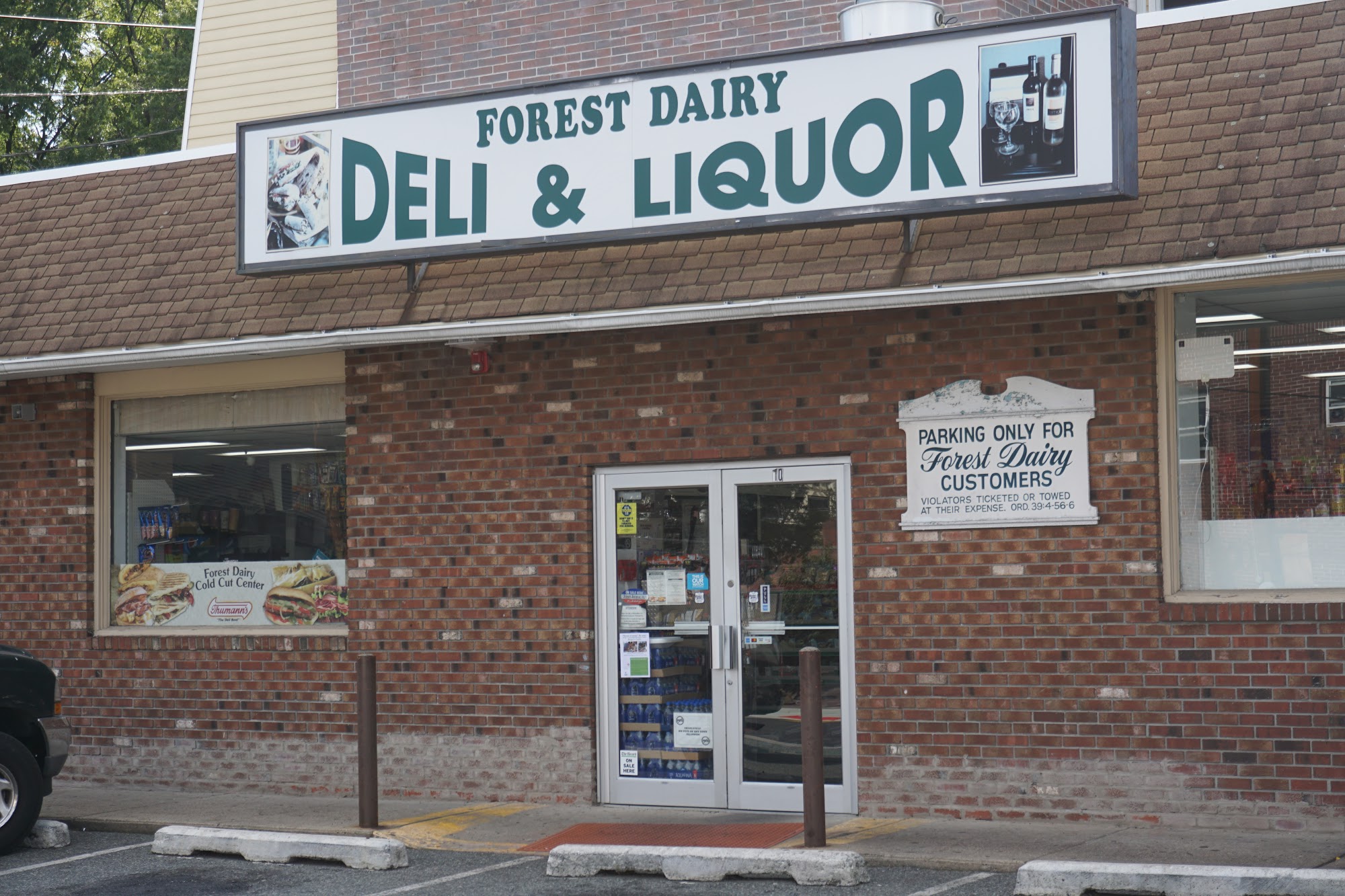 Forest Dairy Deli & Liquor