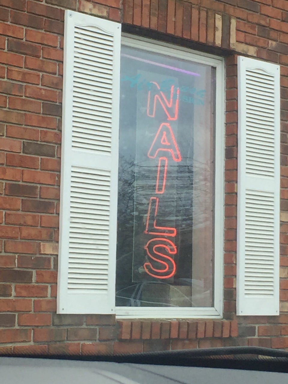 Happy Nails 20 Jernee Mill Rd #5, Sayreville