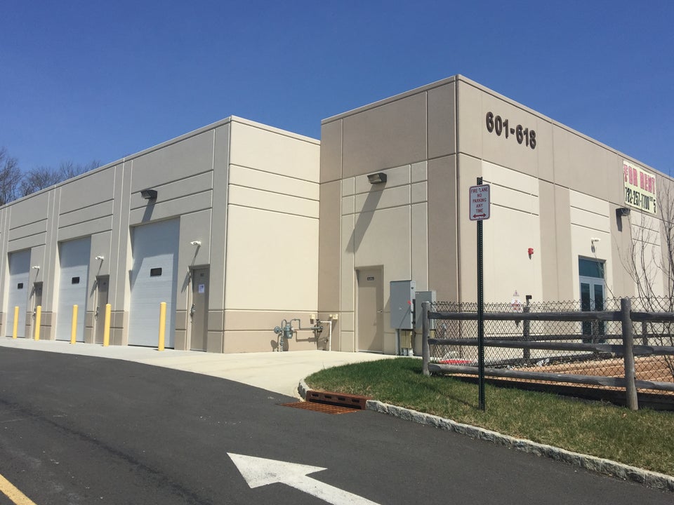 wholesalepayless 602 Hartle St, Sayreville