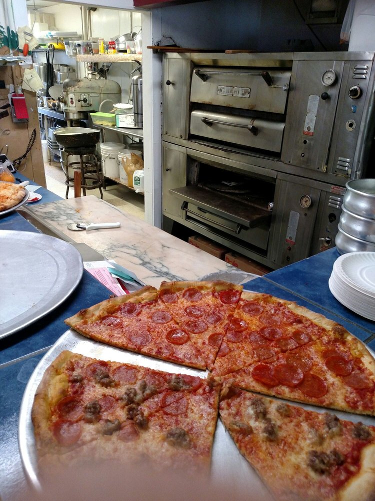 Mauceri's Pizzeria & Hispanic Restaurant 945 Liberty St, Trenton