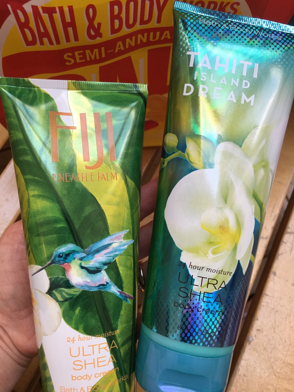 Bath & Body Works 250 Woodbridge Center Dr, Woodbridge