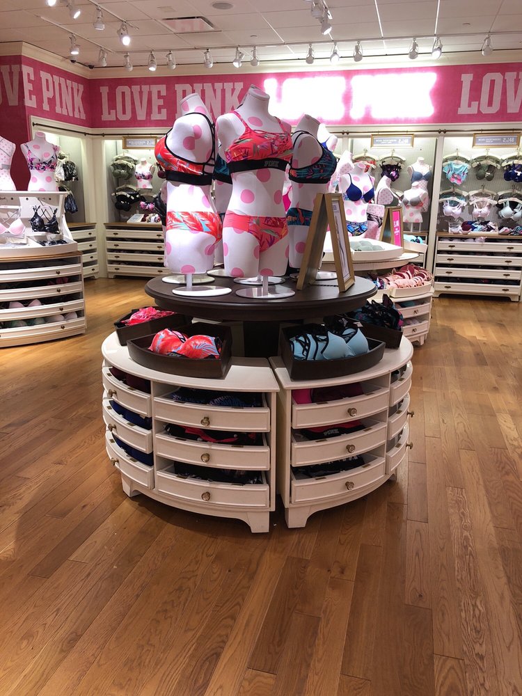 Victoria's Secret 250 Woodbridge Center Dr, Woodbridge