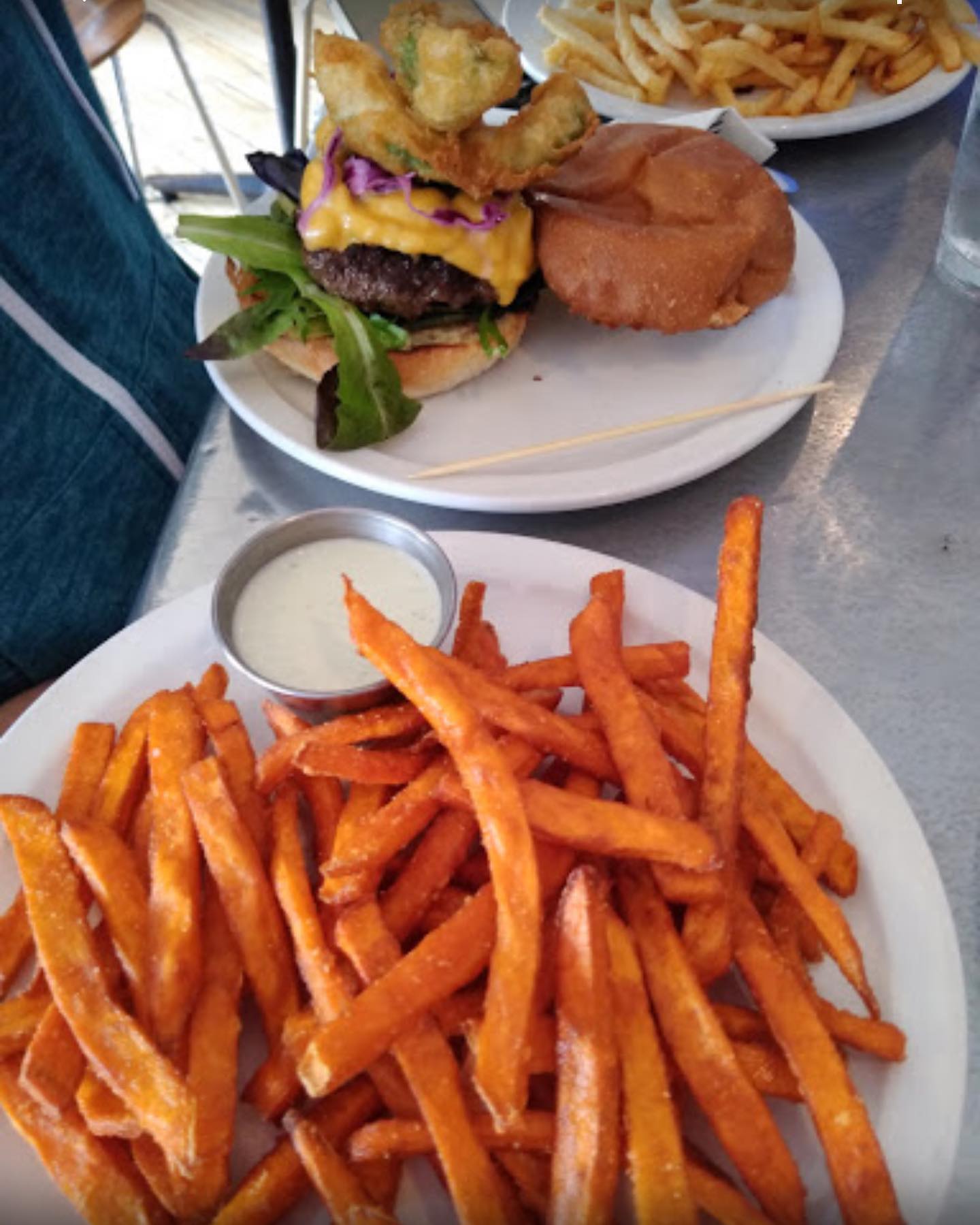 Holy Cow Burgers 700 Central Ave SE, Albuquerque