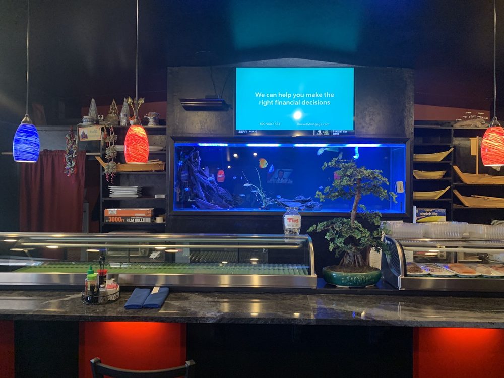 Fareast Fuzion Sushi Bar & Lounge 5901 Central Ave NE #1703, Albuquerque