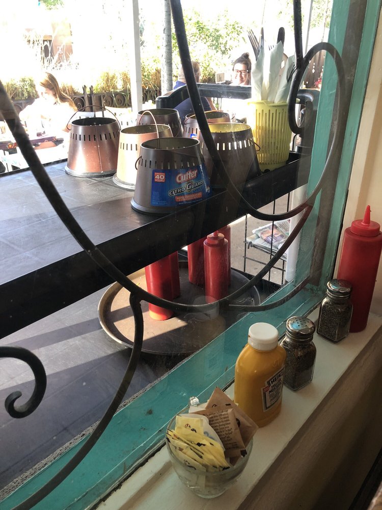Tune-Up Café 1115 Hickox St, Santa Fe