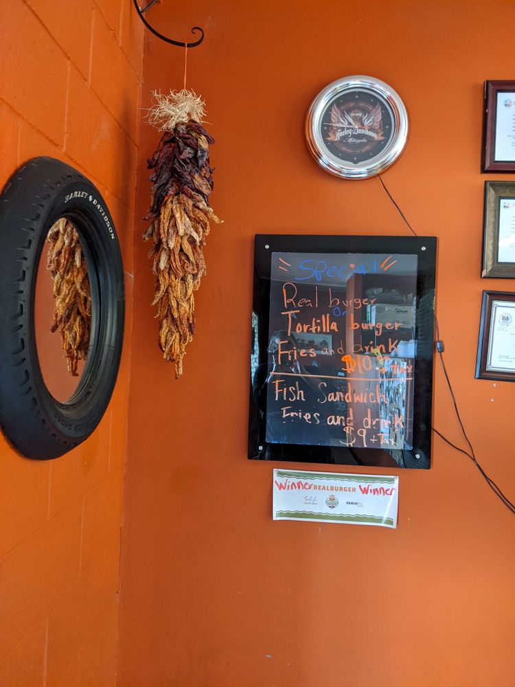 Realburger 2641 1/2 Cerrillos Road, Santa Fe