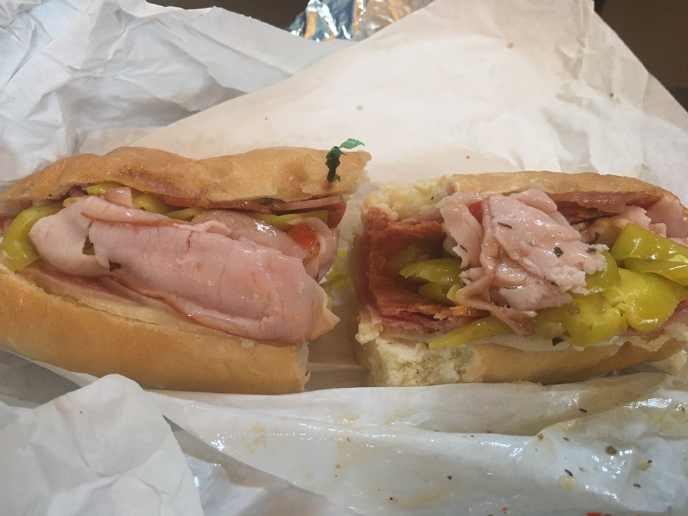 Mucho Gourmet Sandwich Shoppe 1711 Llano St # G, Santa Fe