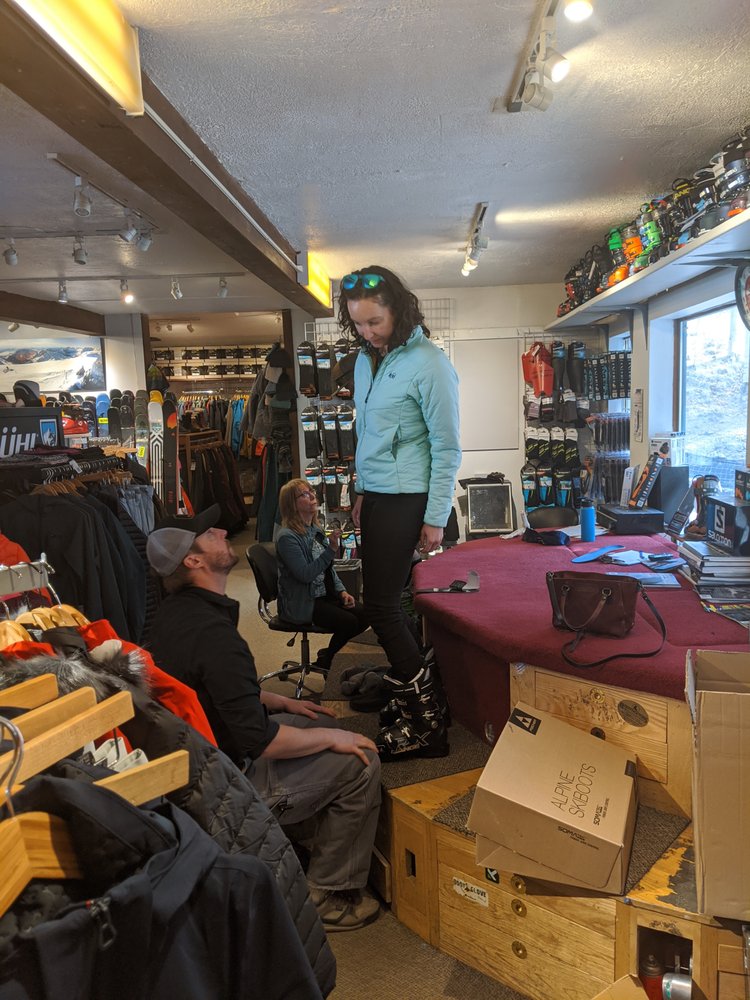Bootdoctors 103 Sutton Pl, Taos Ski Valley