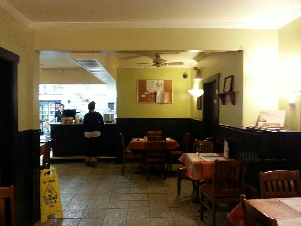 Bambino's Pizzeria & Fine Food 12 Prince Arthur St, Amherst