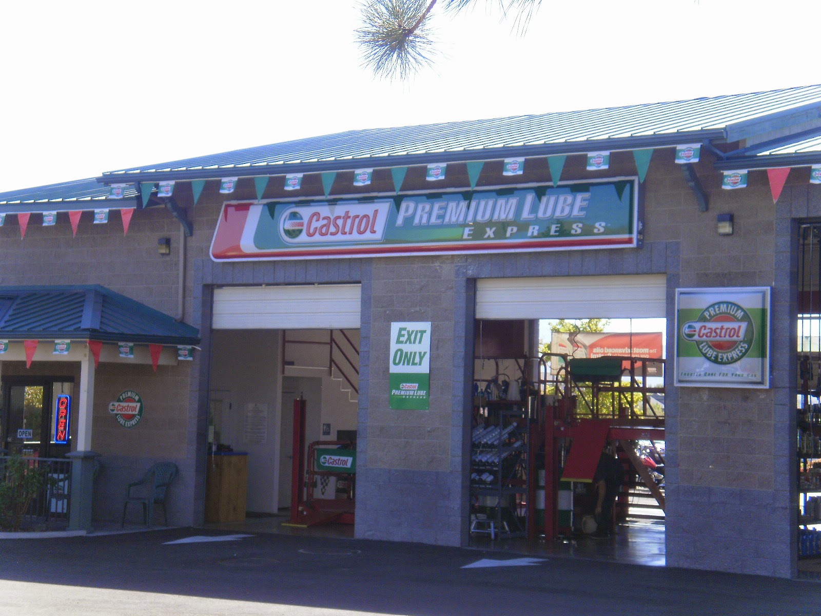 Castrol Premium Lube Express