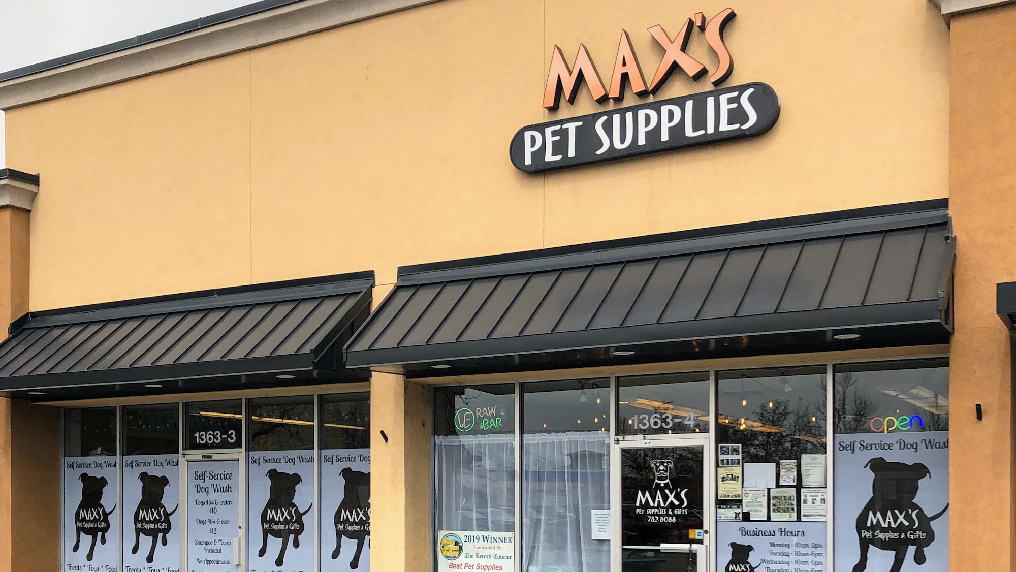 Max's Pet Supplies & Gifts