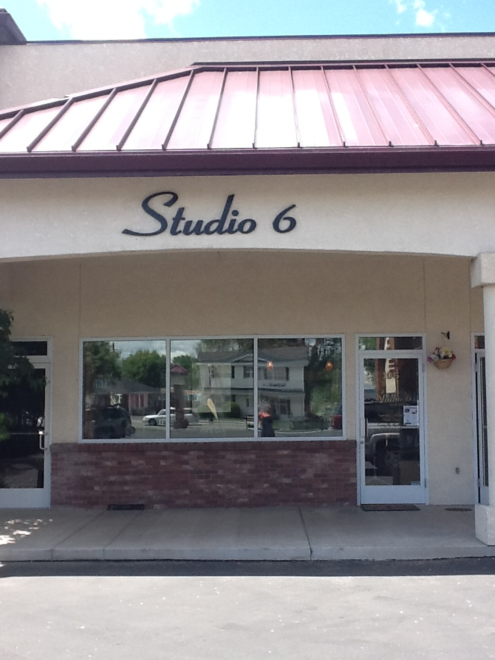 Studio 6 Salon