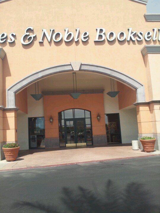 Barnes & Noble 567 N Stephanie St, Henderson