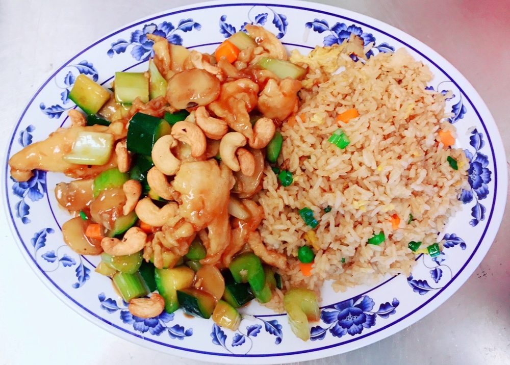 LUCKY CHINA Chinese food 180 S Stephanie St #150, Henderson