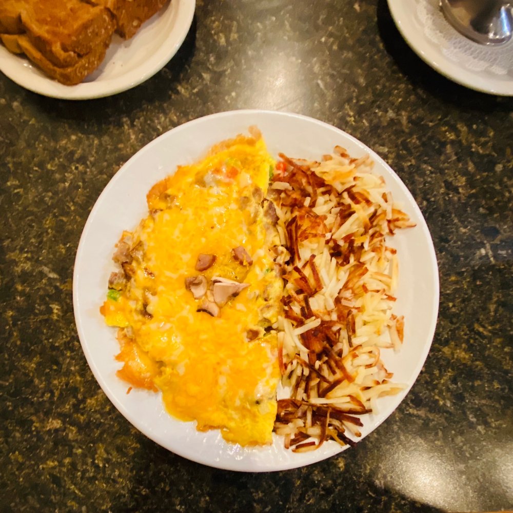The Cracked Egg 1000 N Green Valley Pkwy #480, Henderson