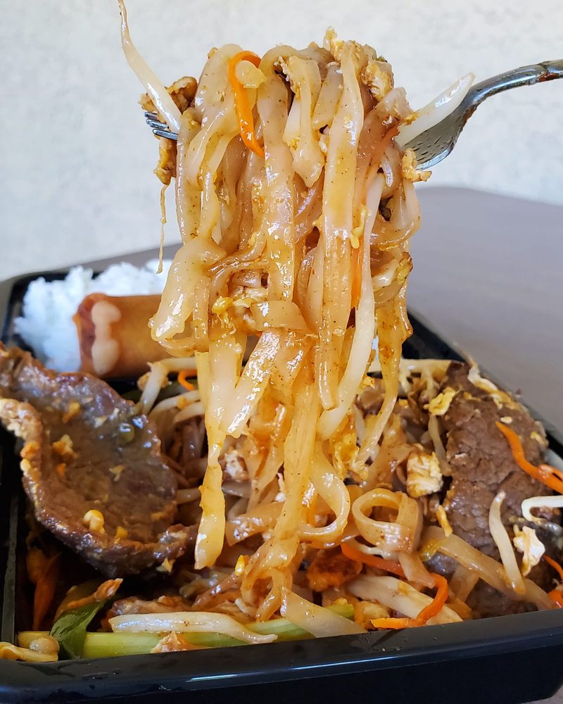 Penn's Thai House 724 W Sunset Rd, Henderson