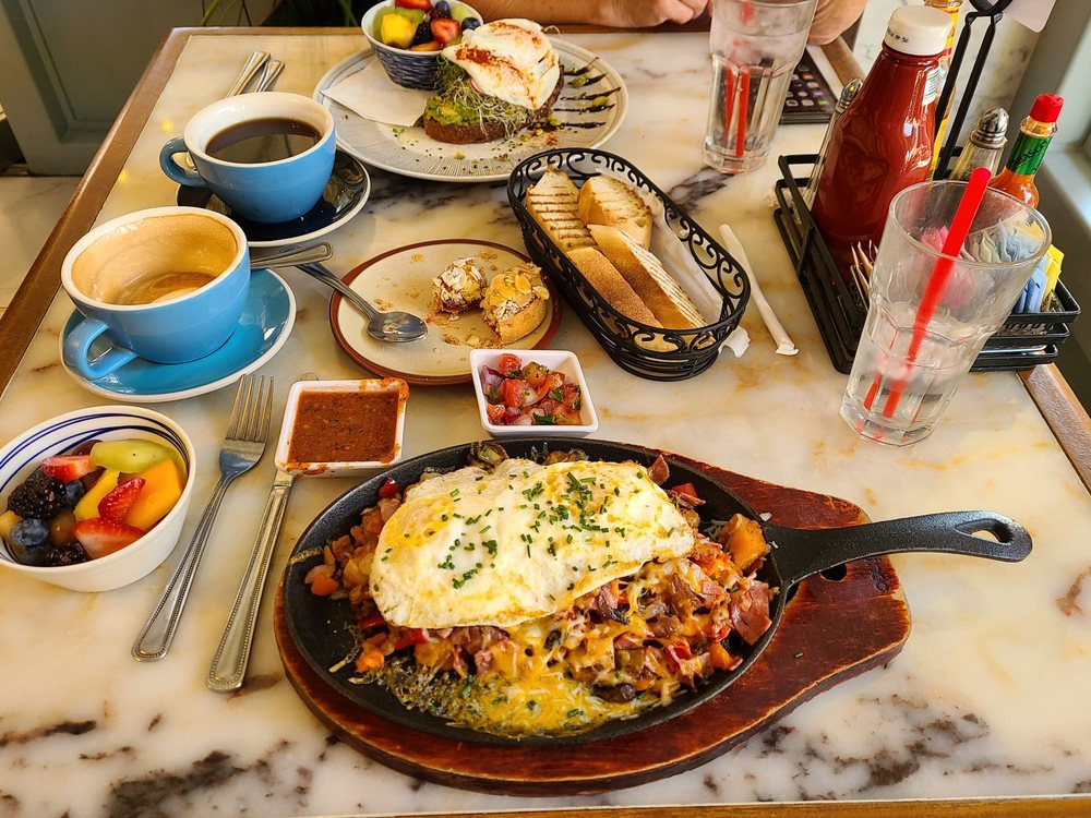 Leone Café 400 S Rampart Blvd #10165, Las Vegas