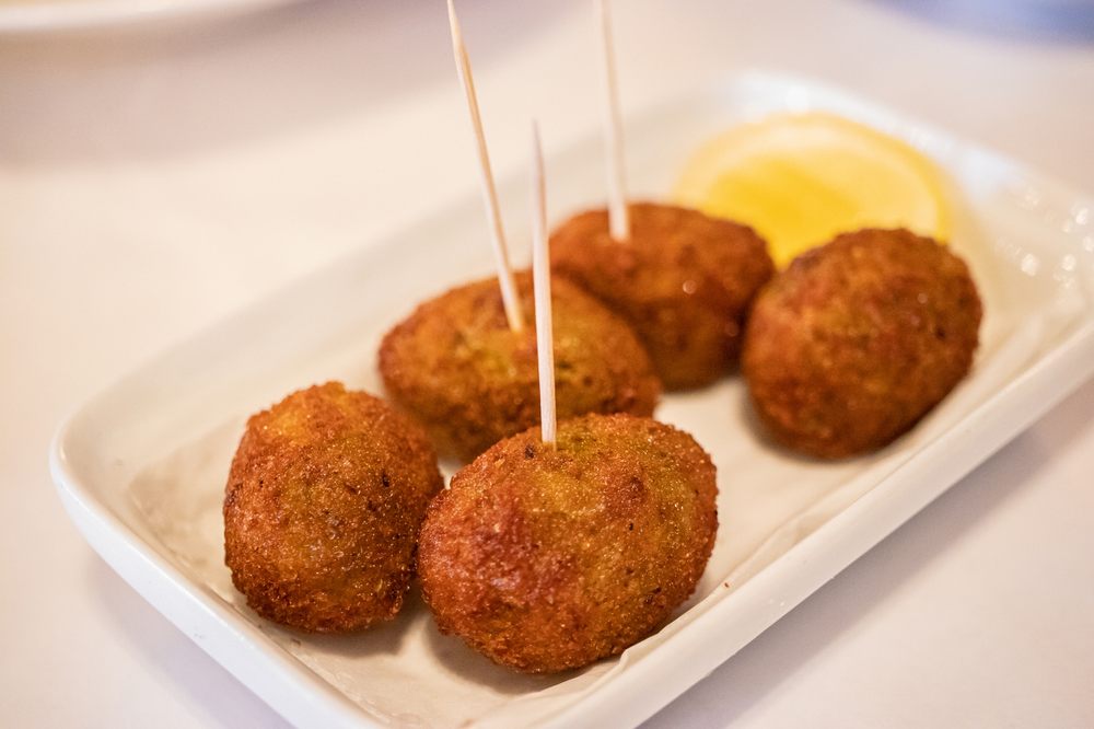 Monzú Italian Oven + Bar 6020 W Flamingo Rd #10, Las Vegas