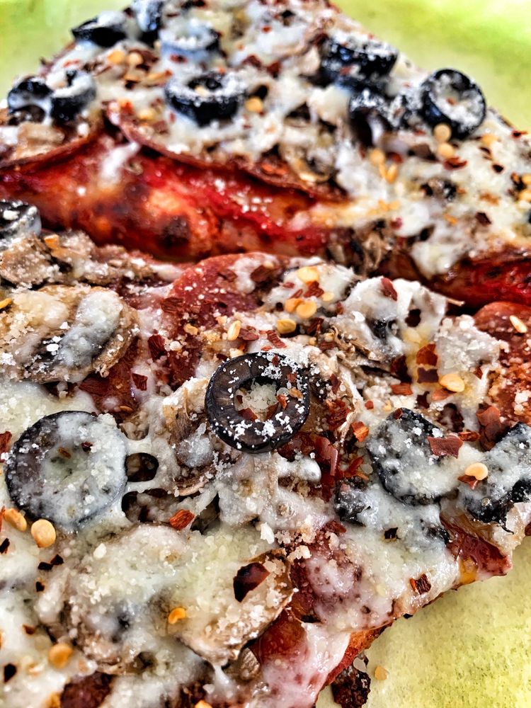 Nik-N-Willies Pizza and Deli 1485 Geiger Grade Rd, Reno