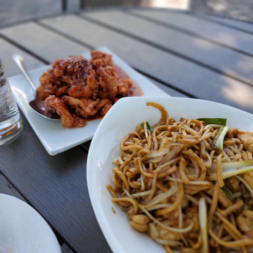 Kwok's Bistro 275 West St, Reno