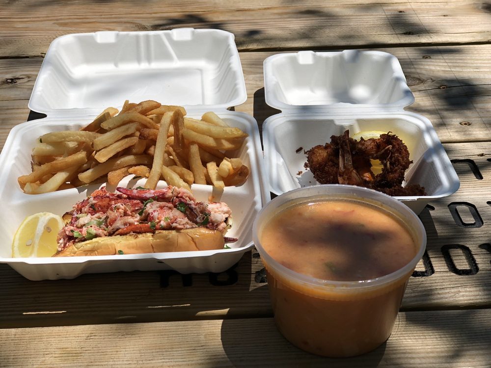 B & B Fish and Clam 179 Merrick Rd, Amityville