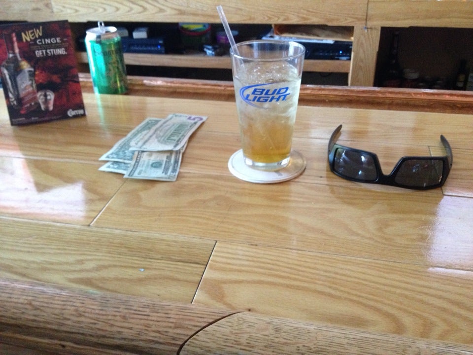 Ruffle Bar 919 Cross Bay Blvd, Broad Channel