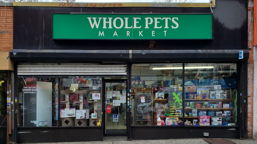 whole pets market