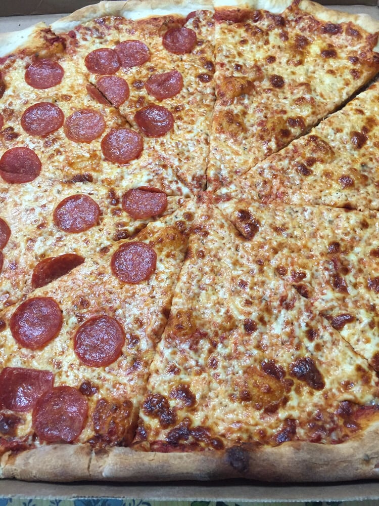 Joe's Pizza 703 E 233rd St, Bronx