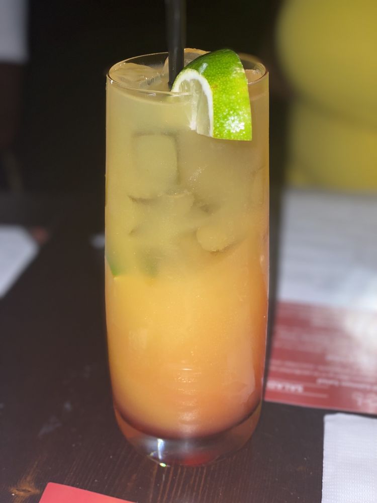 Travesias Latin Fusion Cuisine 3834 E Tremont Ave, Bronx
