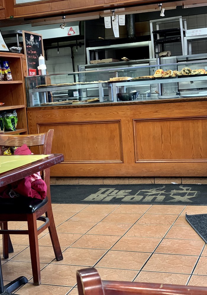 Fratilli's Pizza 404 Hunts Point Ave, Bronx