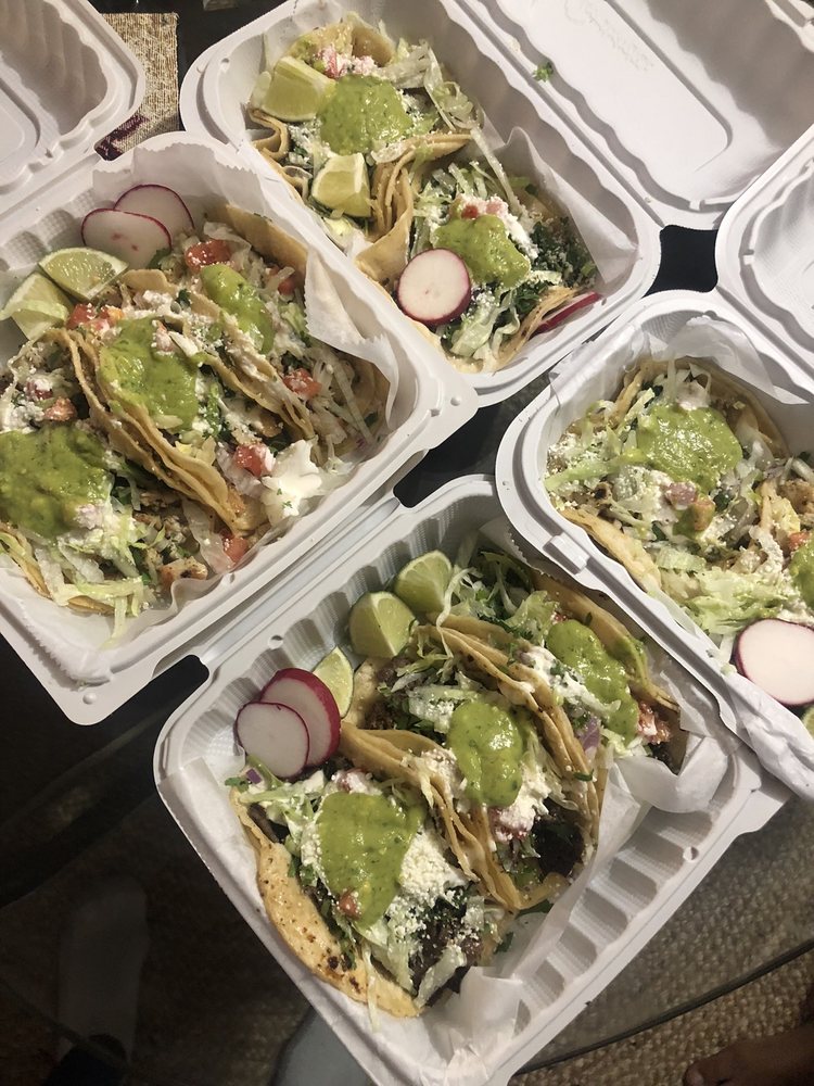 Mexicana Deli Grocery 339 E 204th St, Bronx