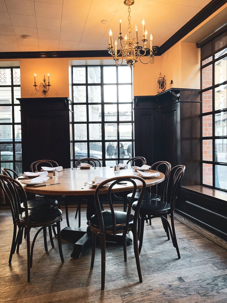 Peter Luger Steak House 178 Broadway, Brooklyn