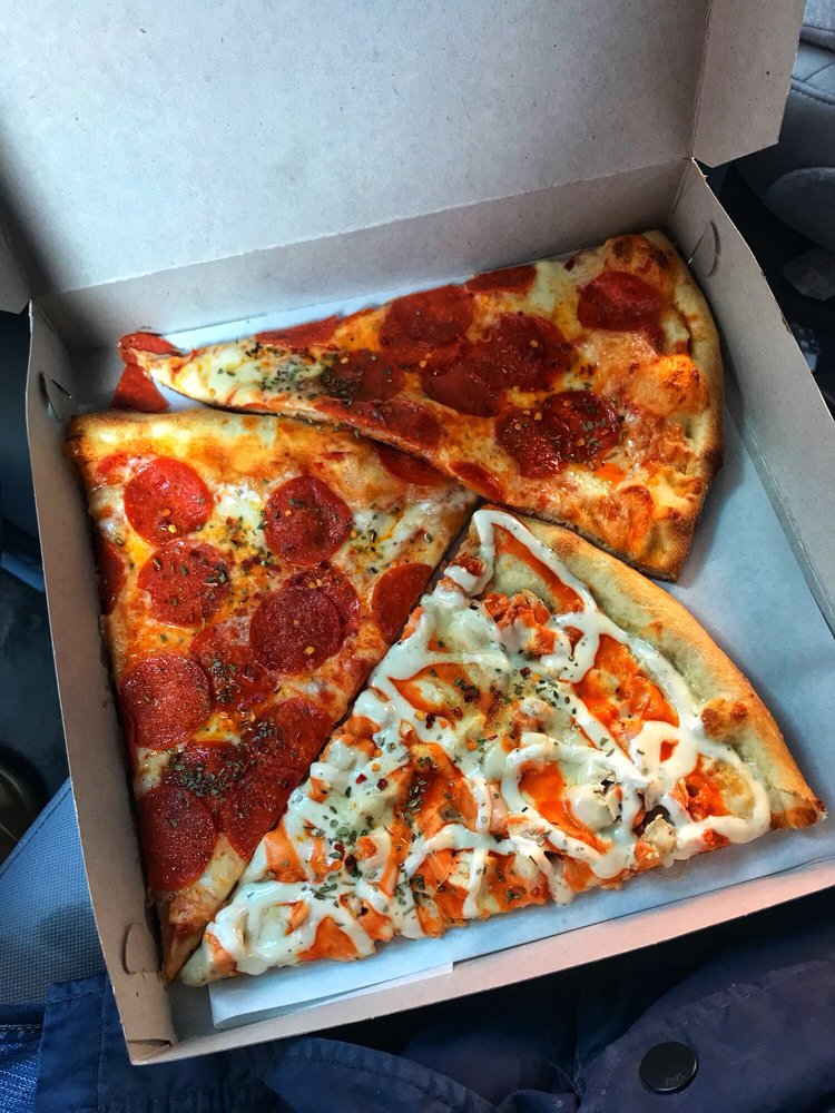 Luigi's Pizzeria 326 Dekalb Ave, Brooklyn