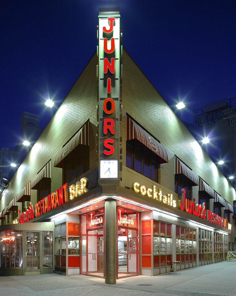 Junior's Restaurant and Bakery 386 Flatbush Ave Ext, Brooklyn