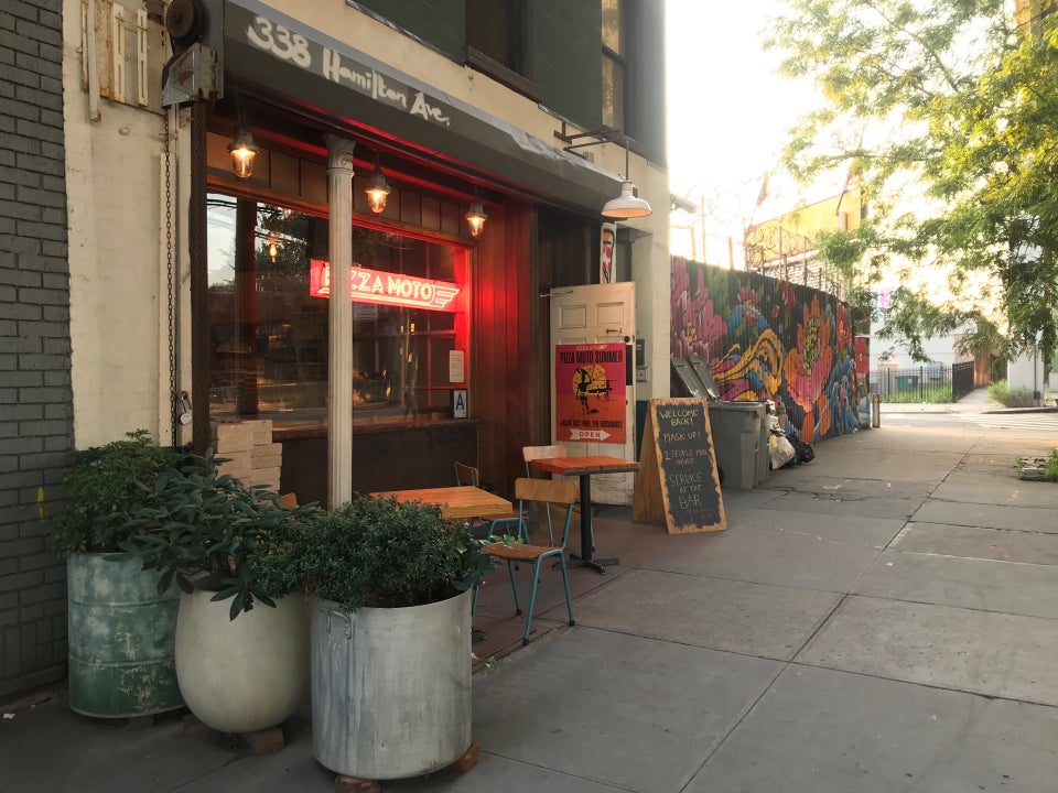 Pizza Moto 338 Hamilton Ave, Brooklyn
