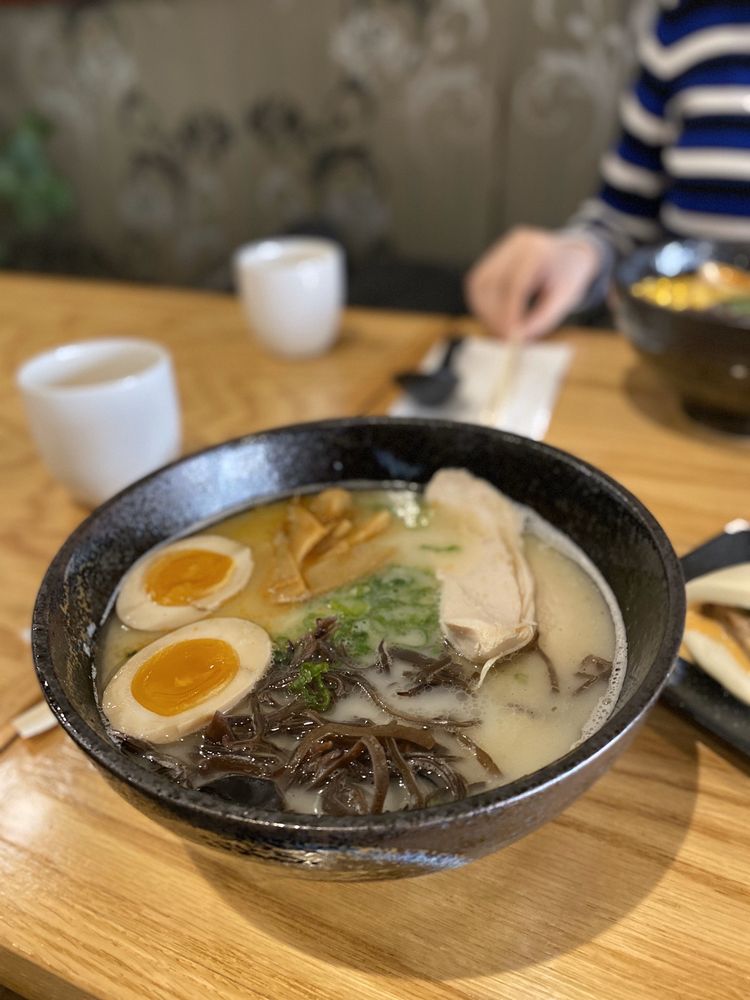 Tanoshii Ramen 7718 5th Ave, Brooklyn