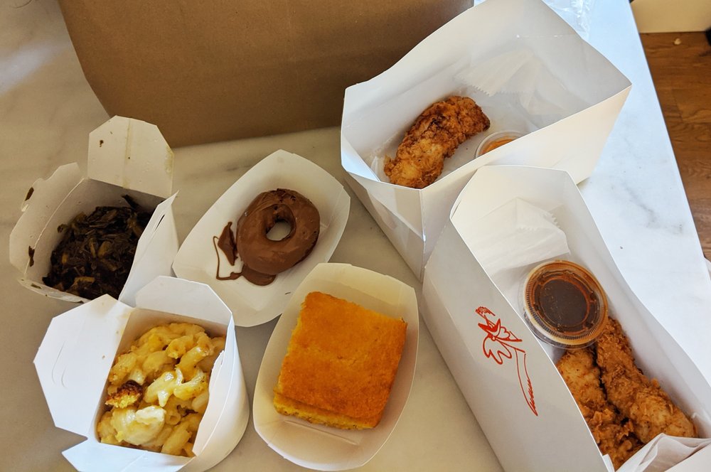 BAGOCK Fried Chicken & Doughnuts 173 Montrose Ave, Brooklyn