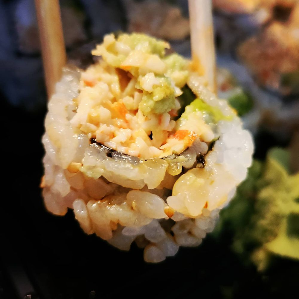 Teton Kitchen Elmwood . Asian Tapas , Bar & Sushi 153 Elmwood Ave, Buffalo