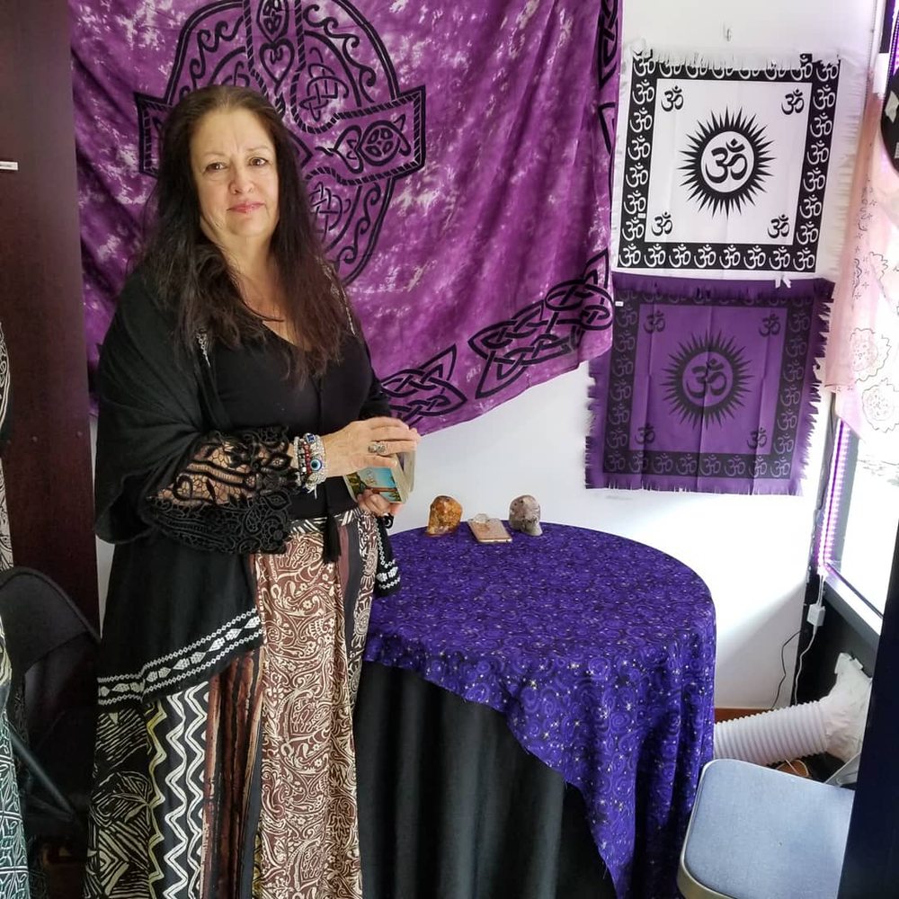 Custom Crystal Creations 16 B Cedar St, Dobbs Ferry