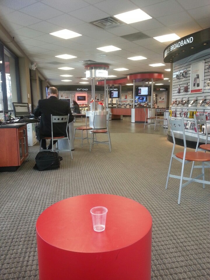 Verizon Authorized Retailer – Cellular Sales 6051 Transit Rd, East Amherst