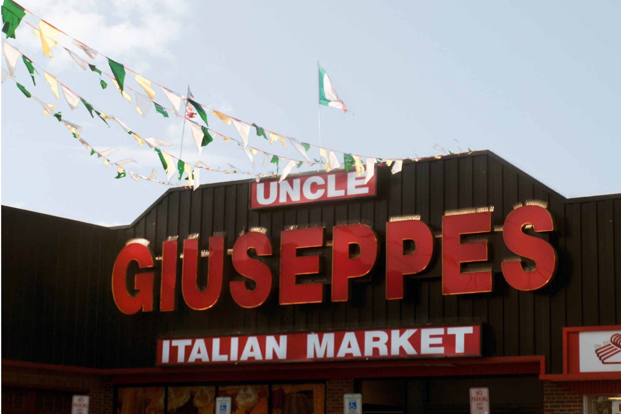 Uncle Giuseppe's Marketplace