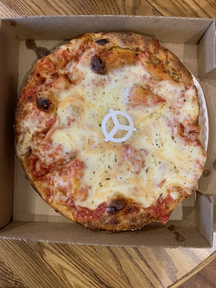Pietro's Pizzeria 476 E Meadow Ave, East Meadow