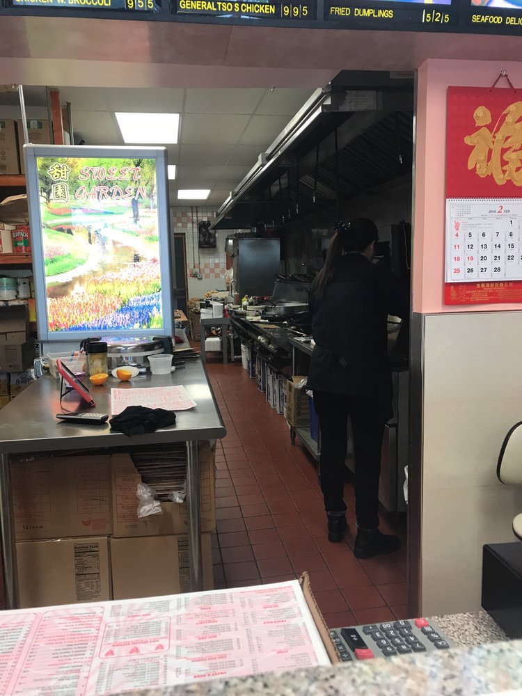 East Meadow, NY Restaurants Open for Takeout, Curbside Service and/or