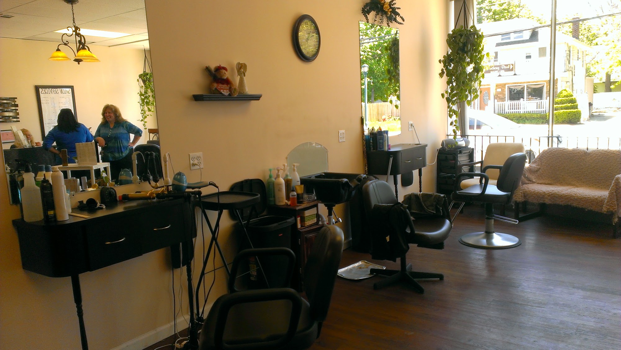 Amy's Highly Favored Salon & Spa