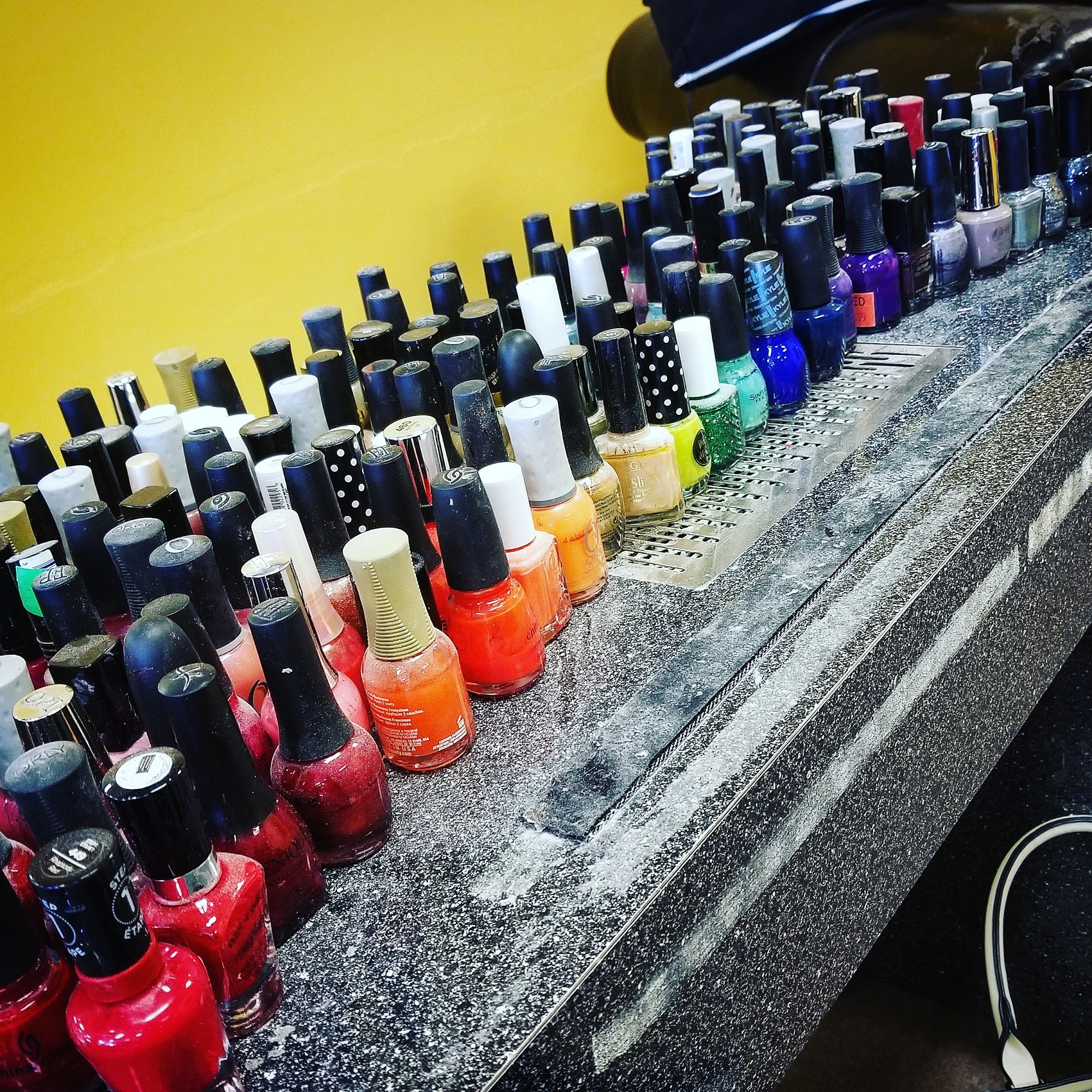 17 Best Hair Salons Near Endicott, NY 2023 BestProsInTown